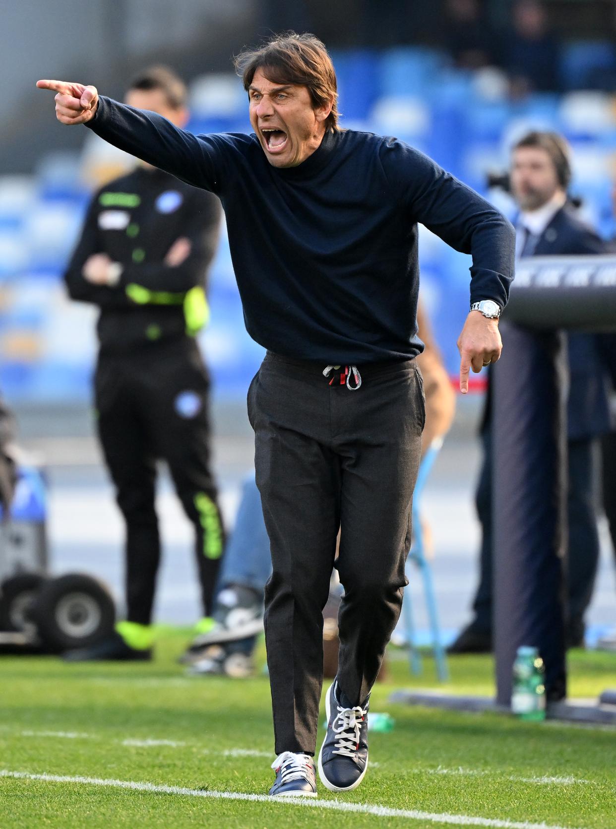 澳客官方登录入口-包含佛罗伦萨主场迎战那不勒斯，普基或将领军的词条