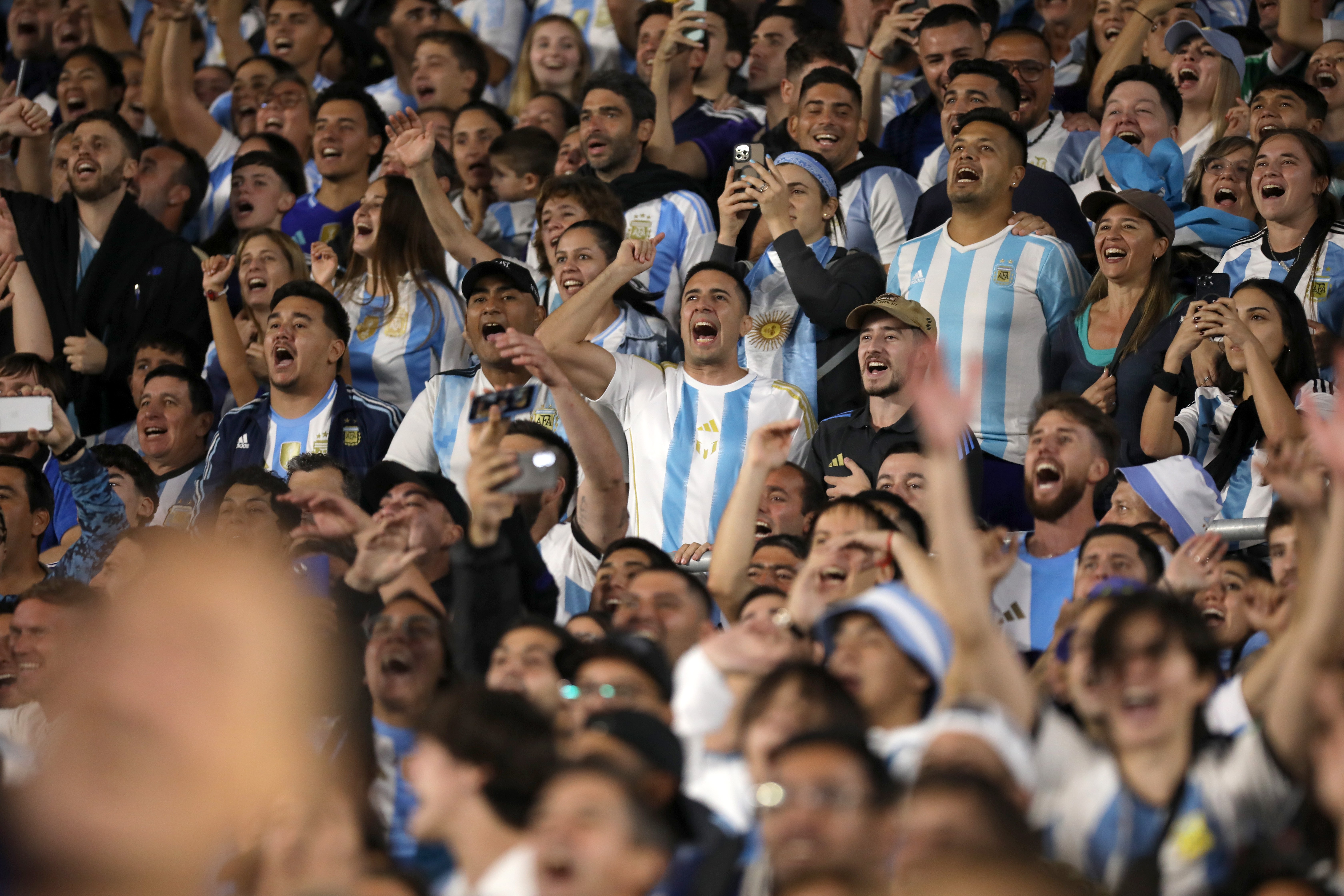 澳客官方登录入口-世界级足球盛事吸引全球关注,赛事首次来华的简单介绍