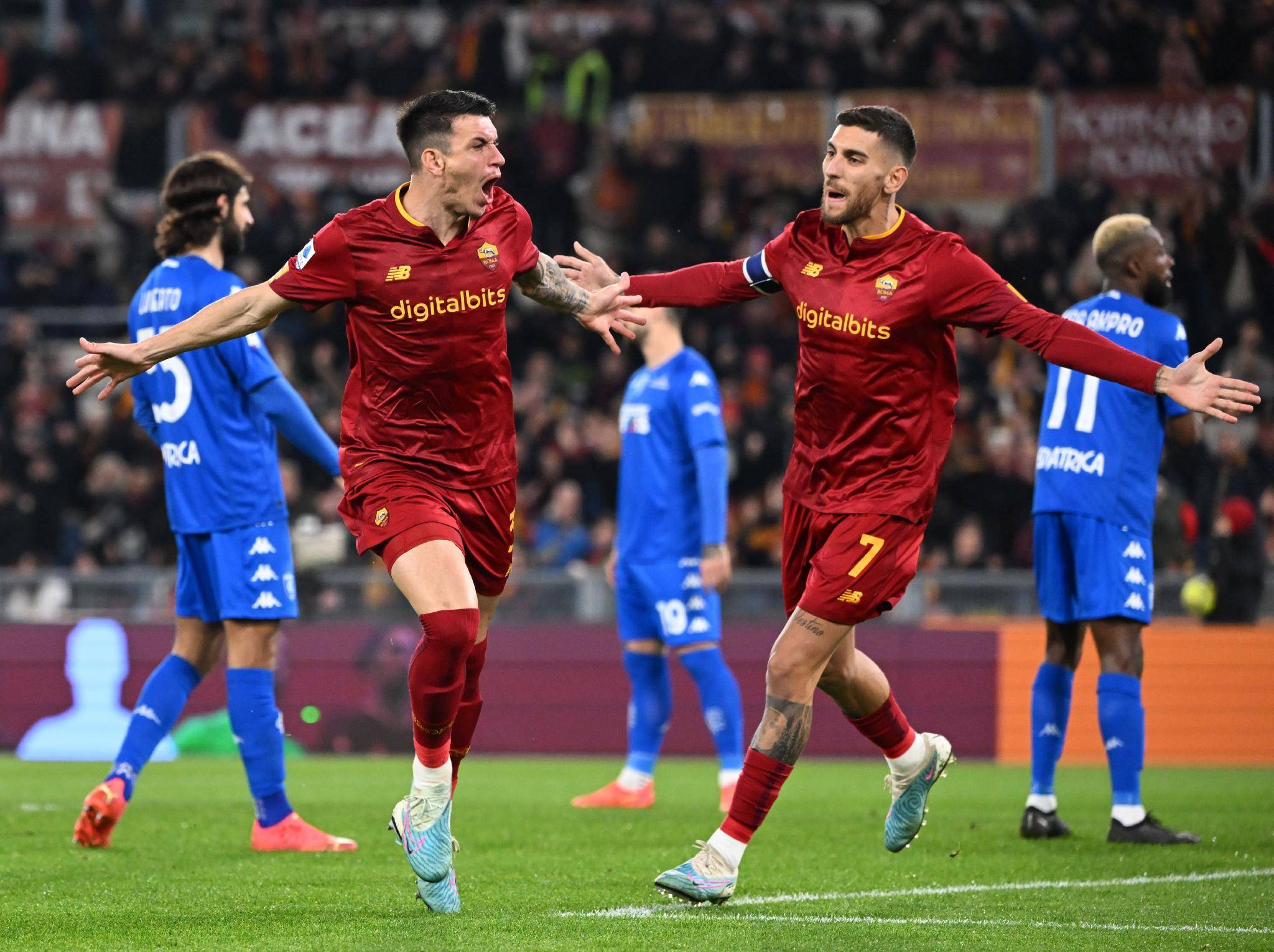 澳客官网入口-意甲赛场上一幕感人瞬间,球员情绪爆发