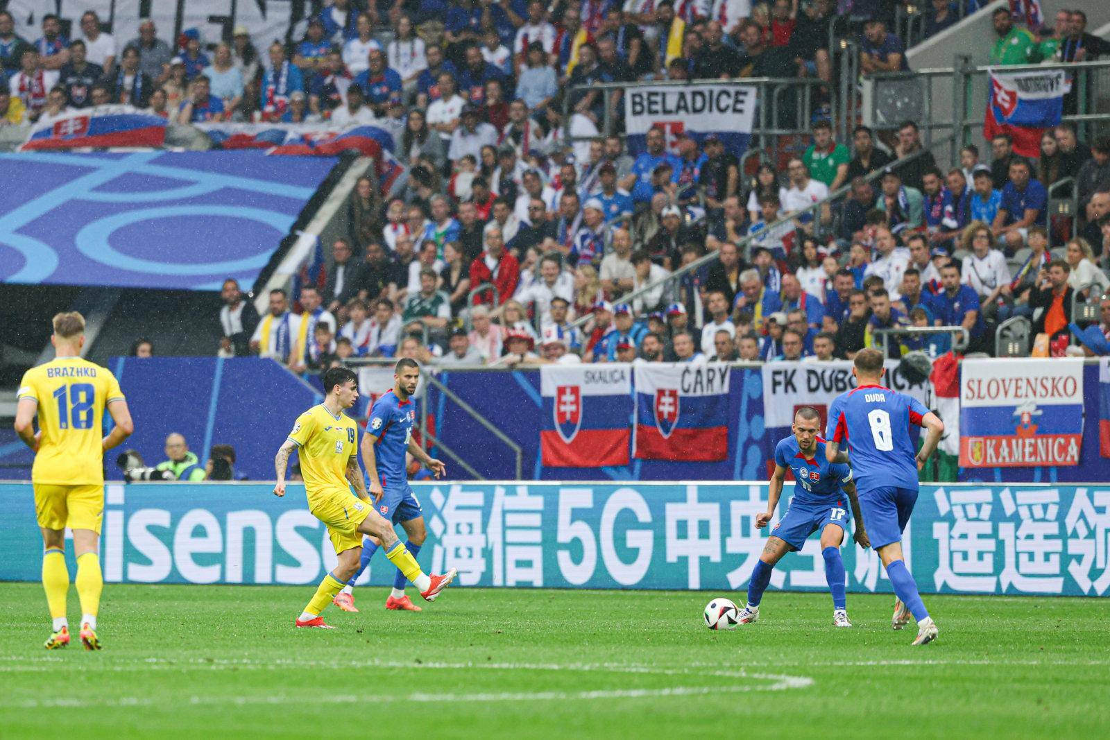 澳客地址-西班牙大胜瑞士,乌克兰战绩低迷继续垫底的简单介绍