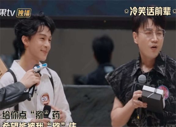 澳客网页版入口-小组赛黑马崛起,惊艳表现引发热议