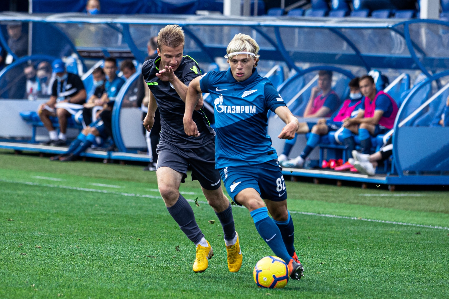 澳客新闻-俄罗斯足球运动员在国际比赛中表现亮眼