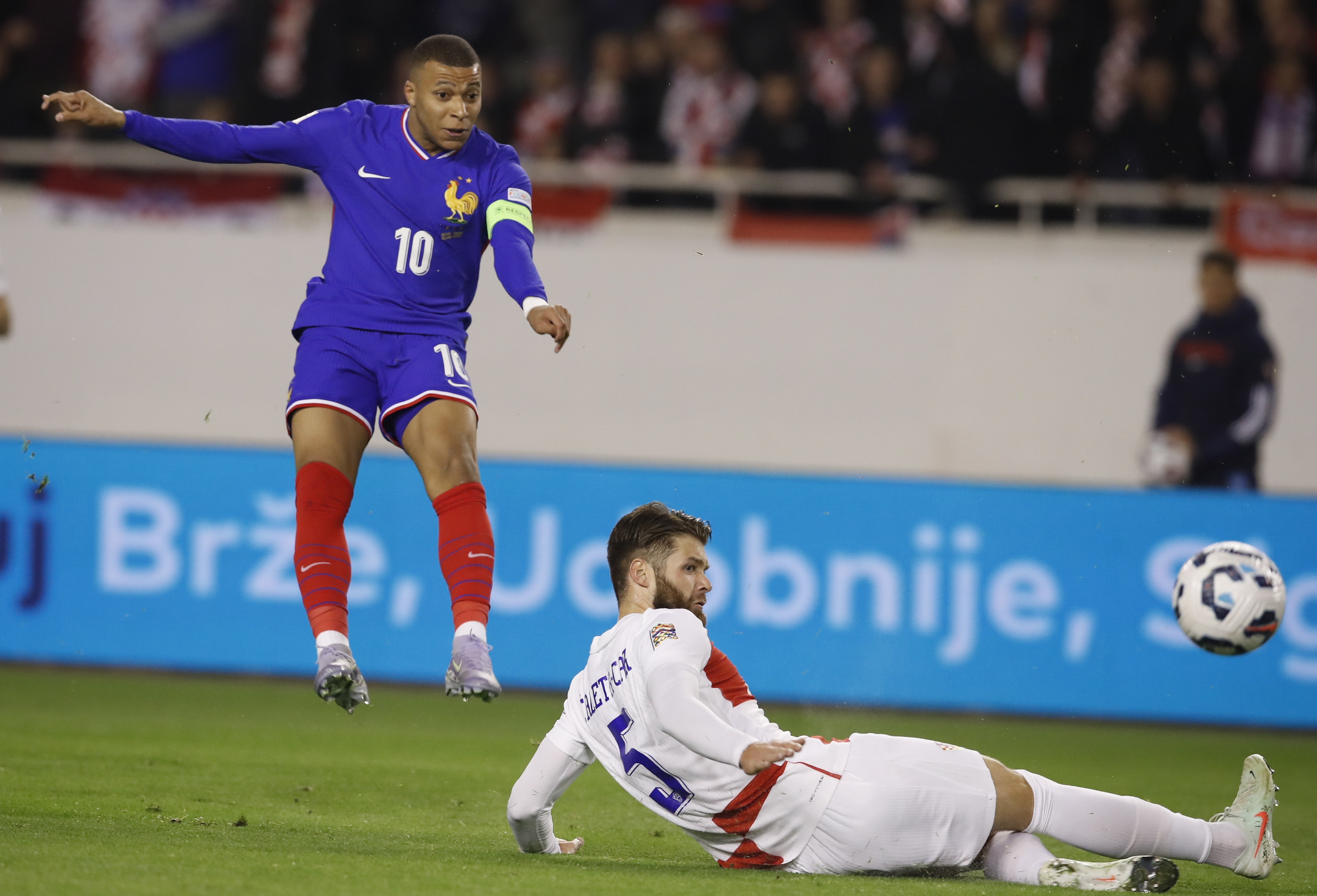 欧预赛:克罗地亚大胜奥地利,晋级前景渺茫的简单介绍