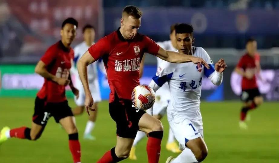 新赛季客场首胜,球队士气高涨争夺前进的简单介绍