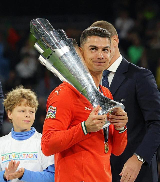 澳客入口-欧国联赛球员状态神勇,助力球队取胜