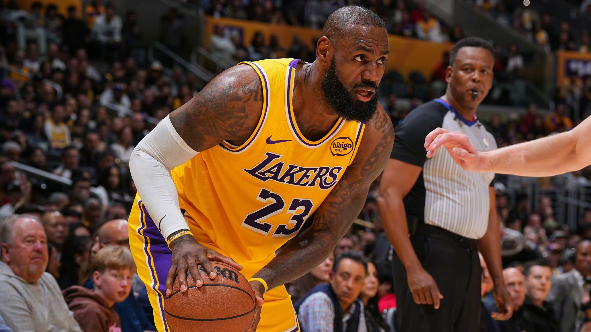 澳客地址-凯尔特人主场惜败湖人,郁闷失利的简单介绍