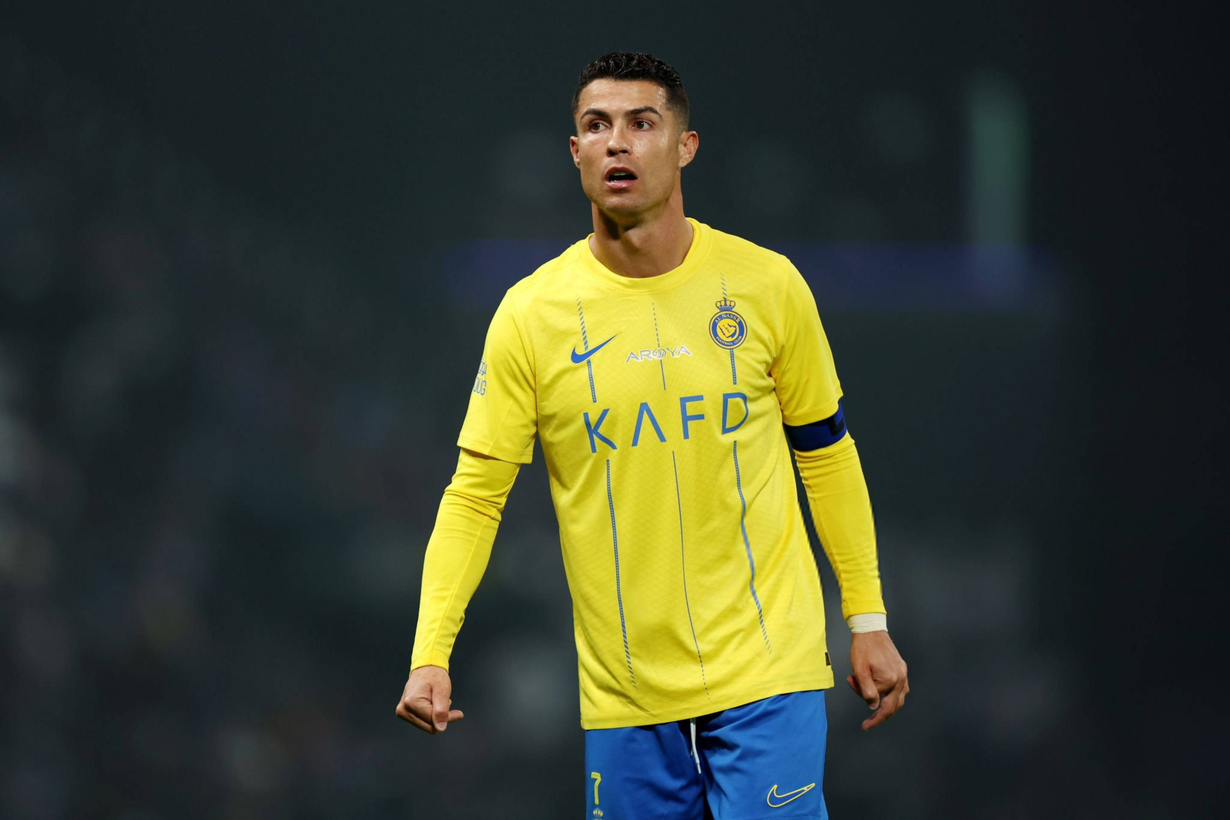 包含联赛表现不佳,球队欧冠前景堪忧的词条