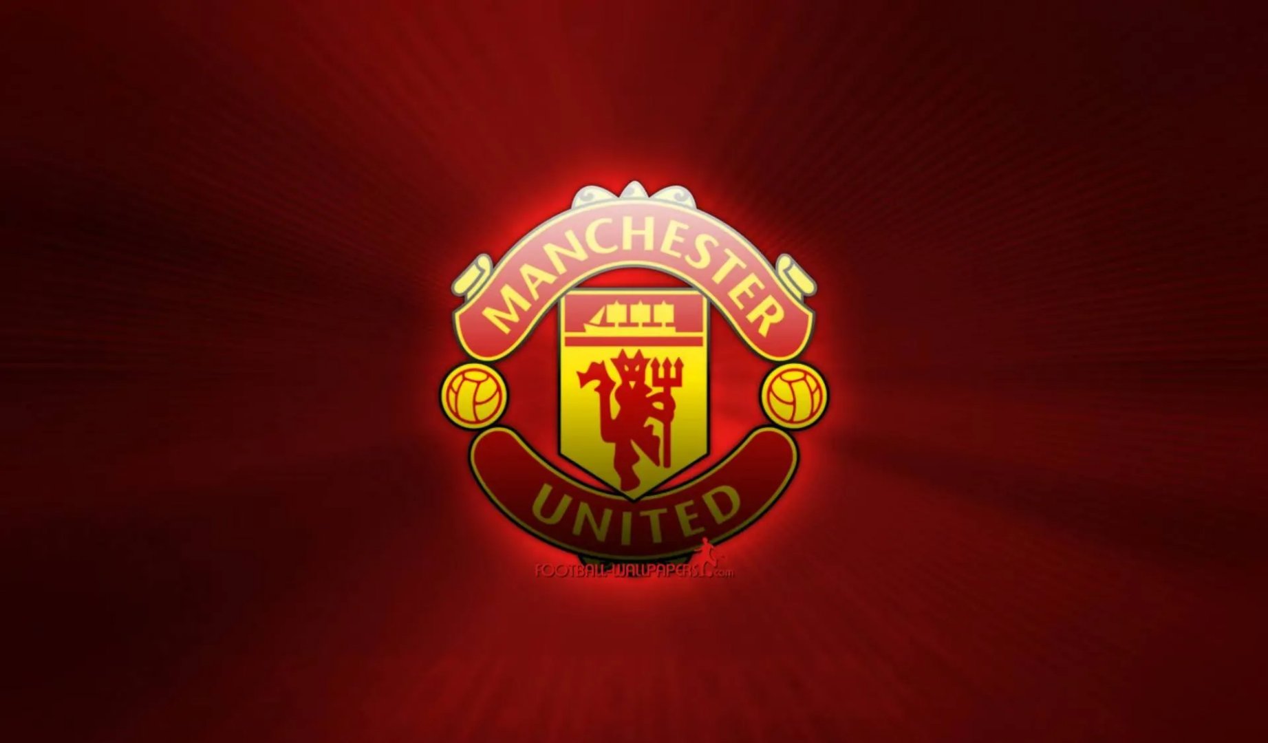 澳客培训-曼联队员经过努力终于取得胜利!